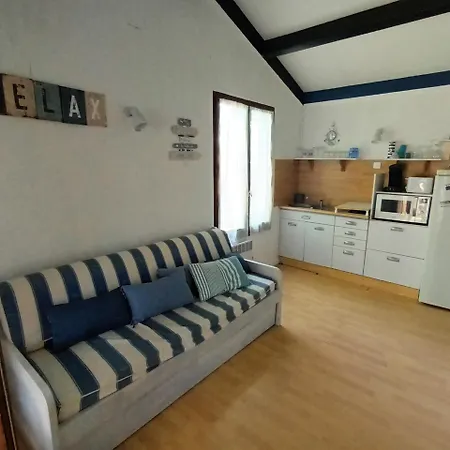 Chalet Dans Camping * Villeneuve-lès-Maguelonne